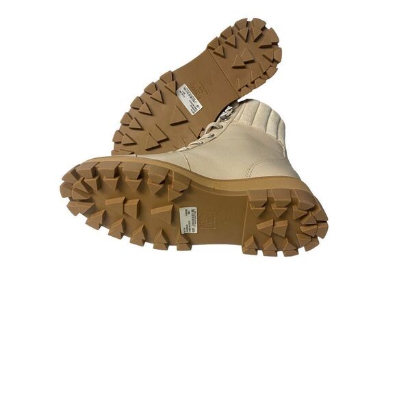 Schutz Wooman’s Sutton Bootie in Oyster Size 6.5 New with Defect - Picture 4 of 7